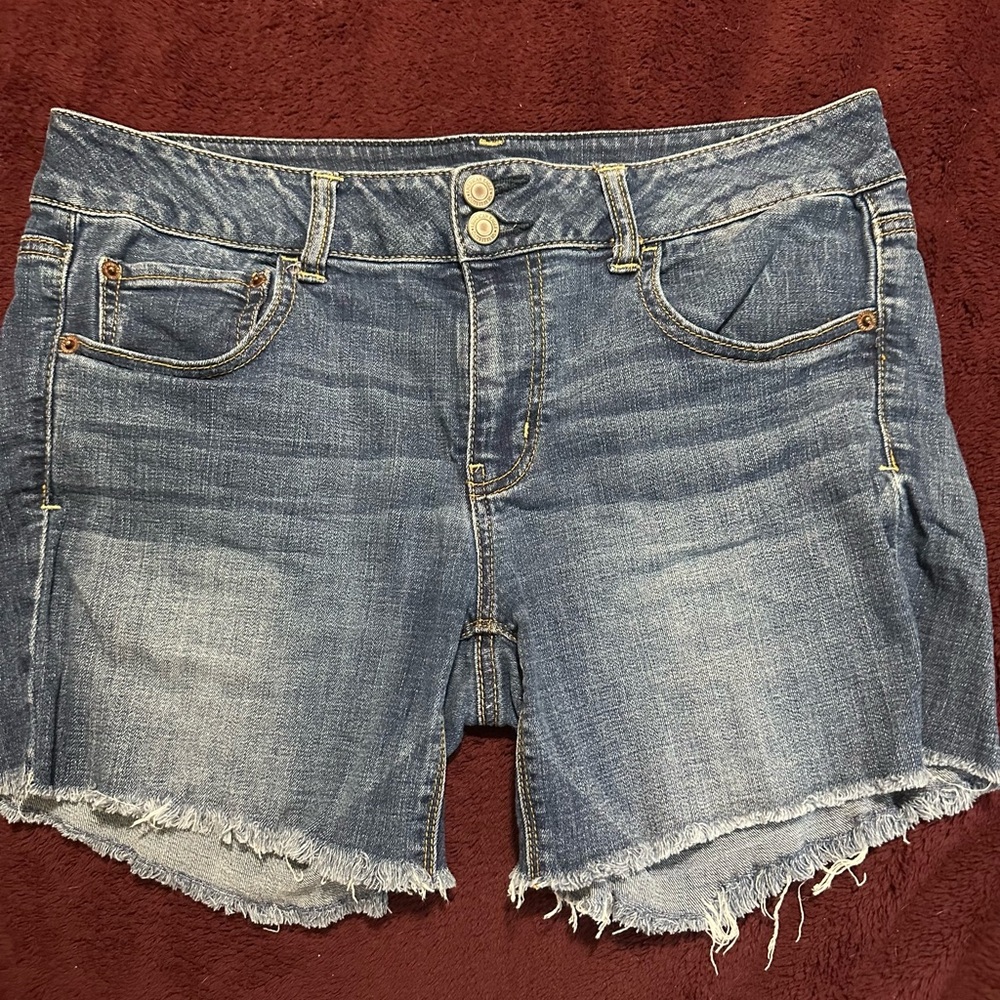 American Eagle Outfitters Distressed Blue Jean Shorts